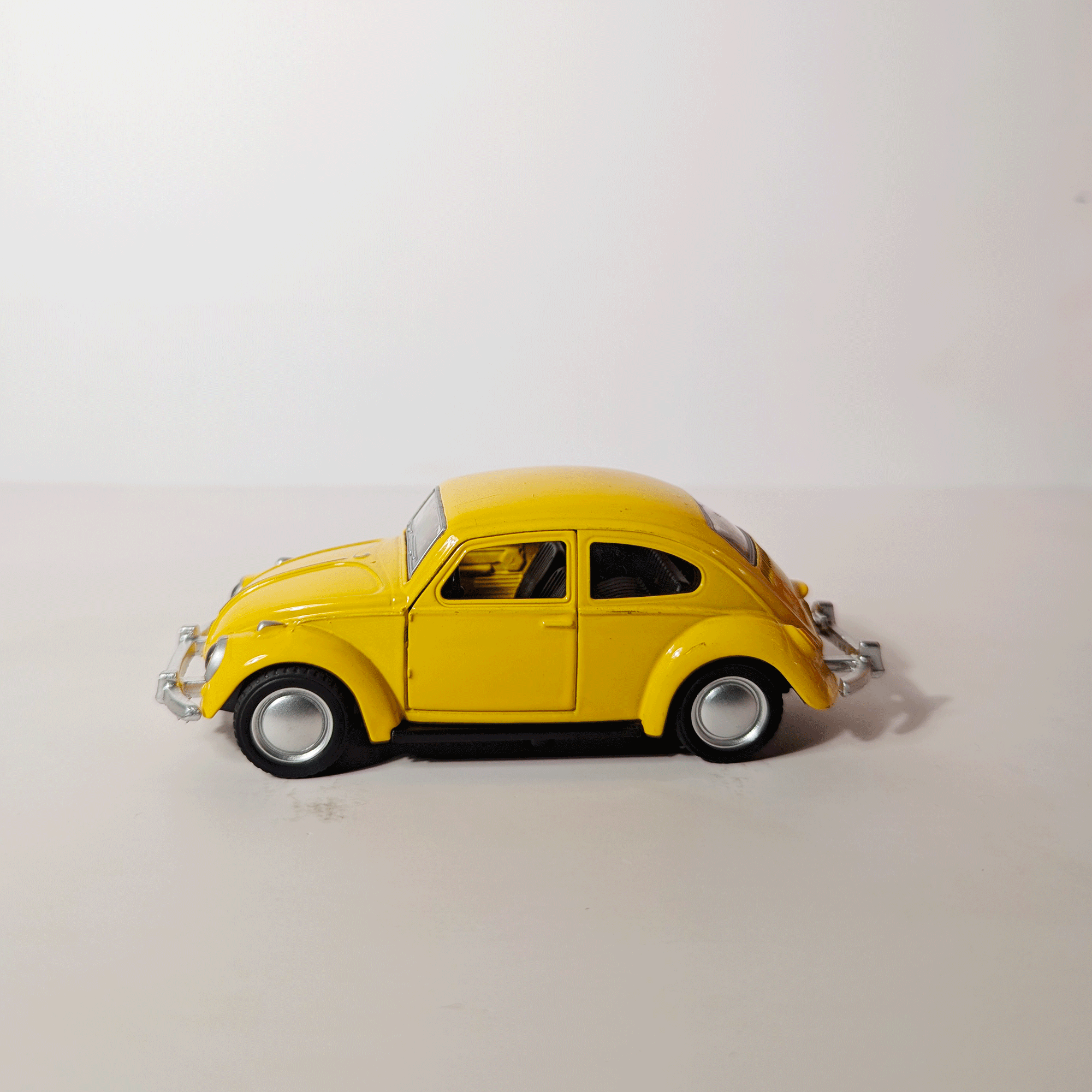 1:36 Beetle Yellow