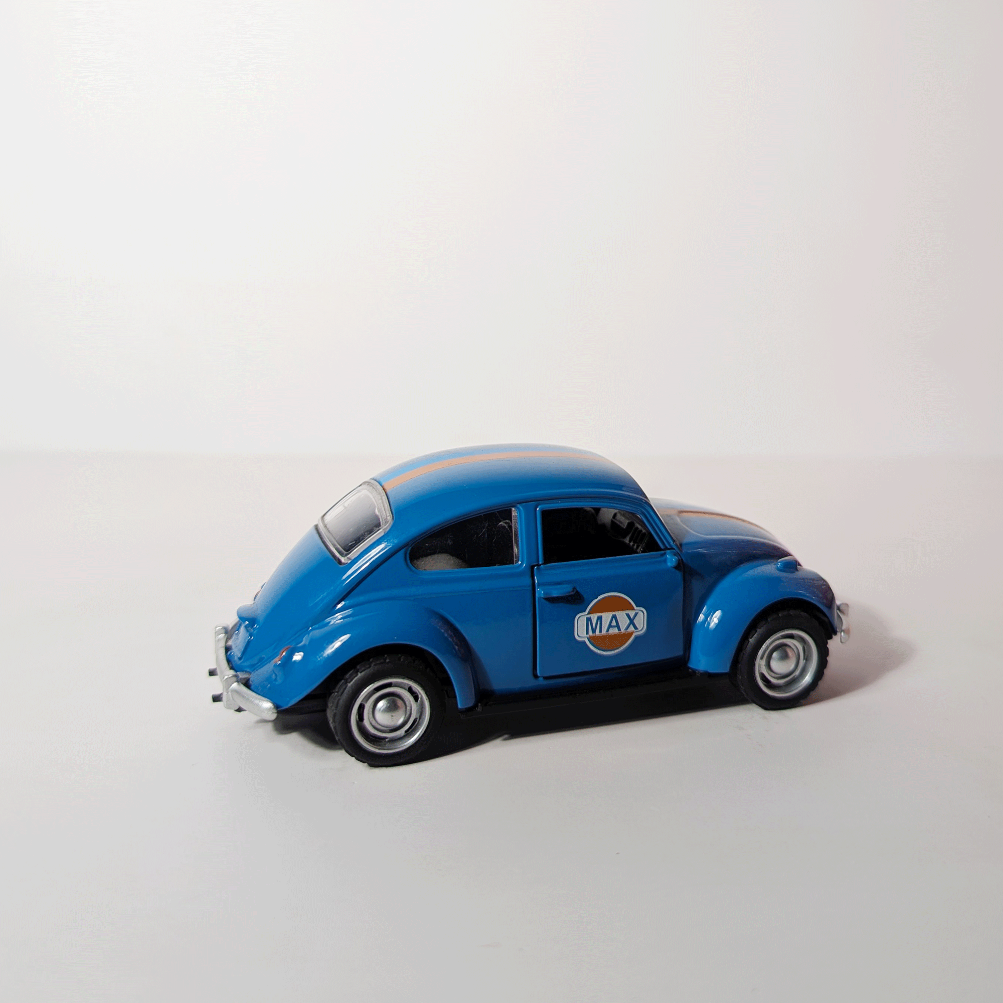 1:36 Beetle Blue with graphics