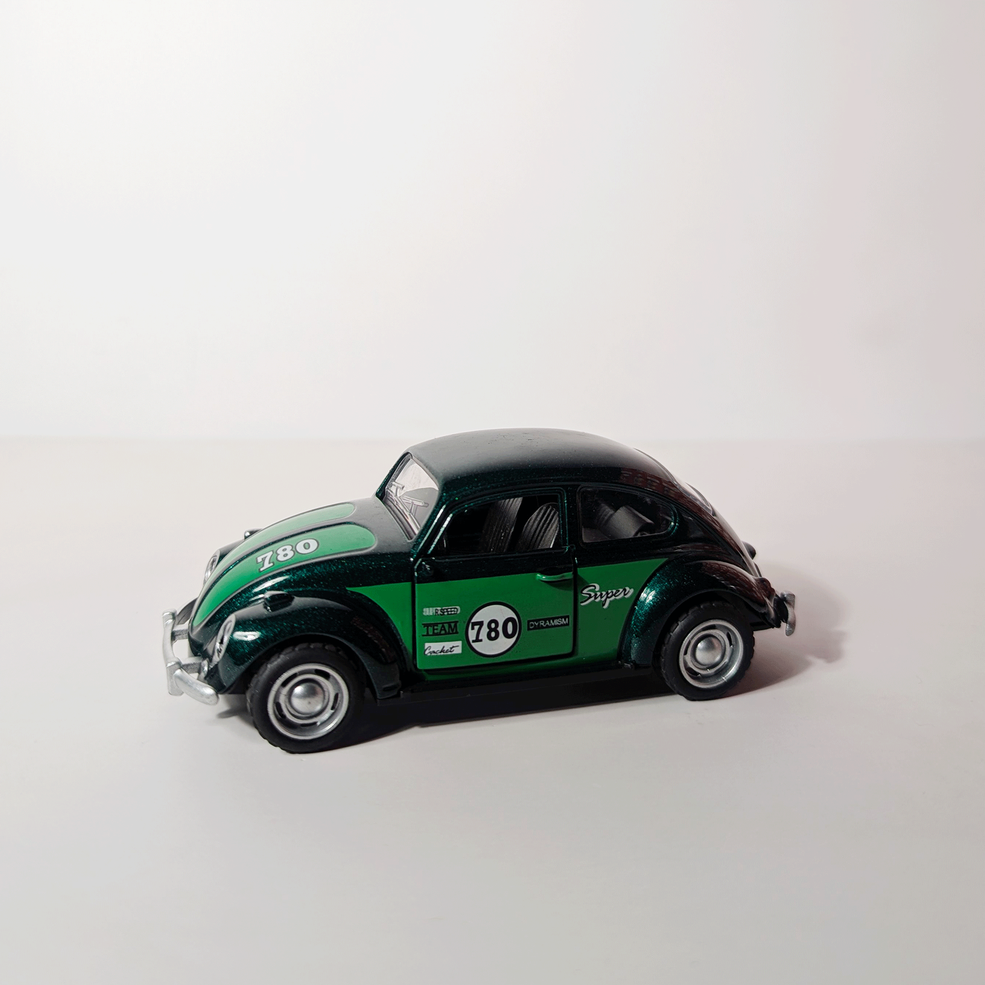 1:36 Beetle Green with graphics