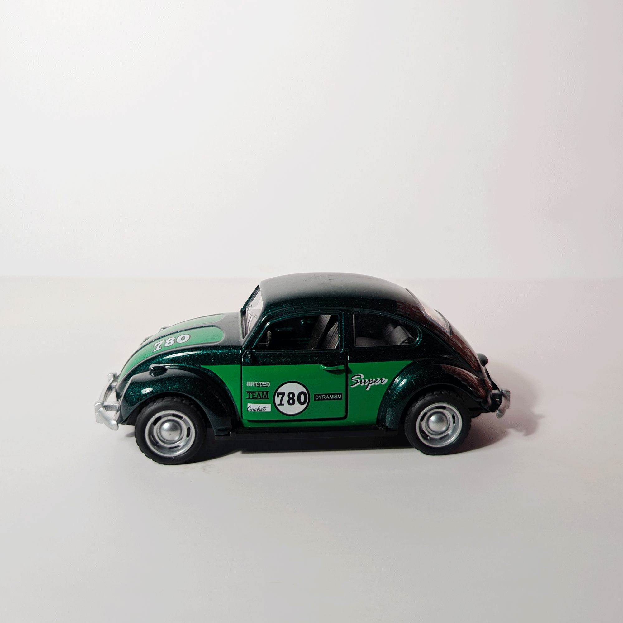 1:36 Beetle Green with graphics