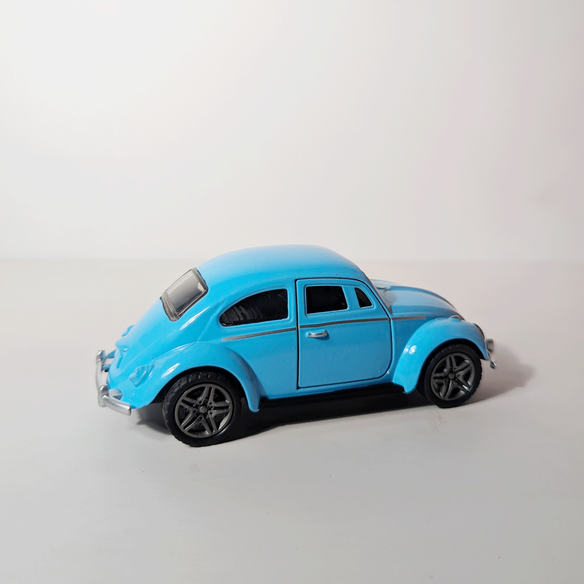 1:36 Beetle Sky Blue