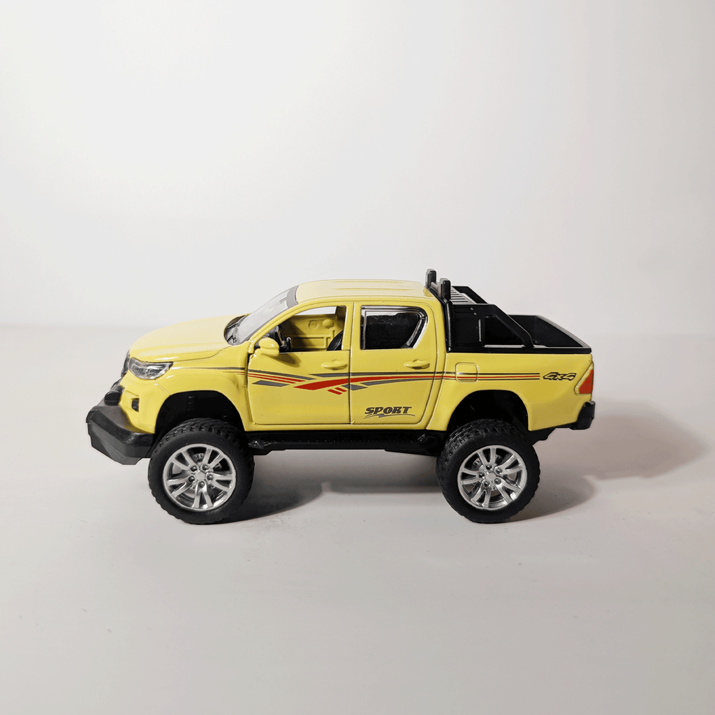 1:36 Hilux