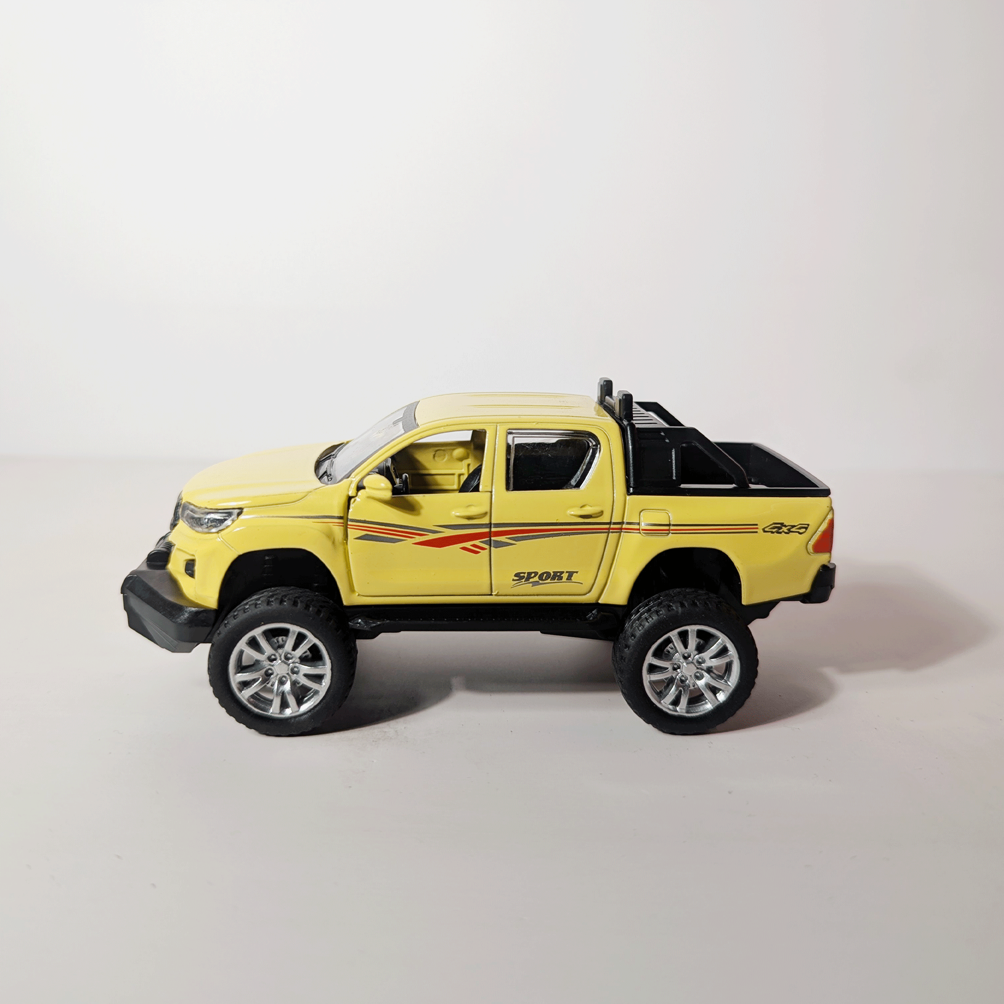 1:36 Hilux