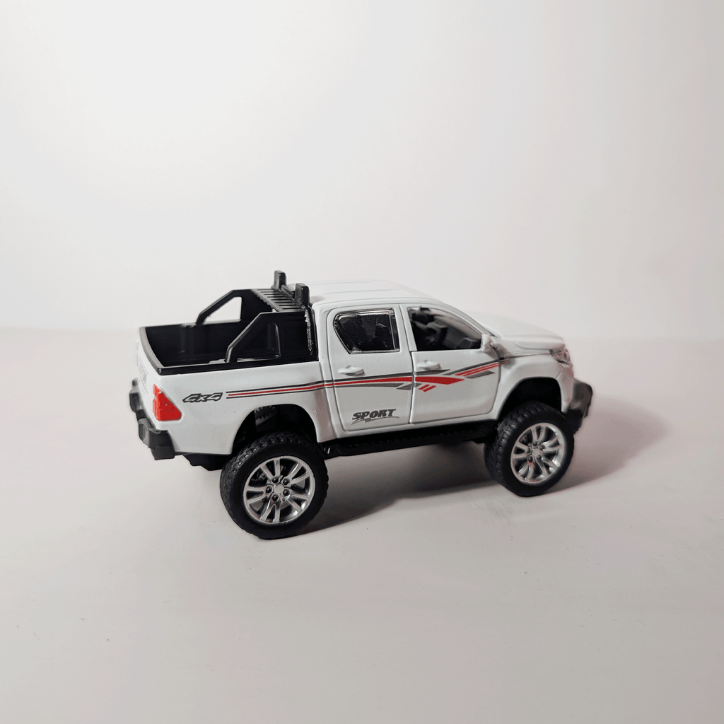 1:36 Hilux White