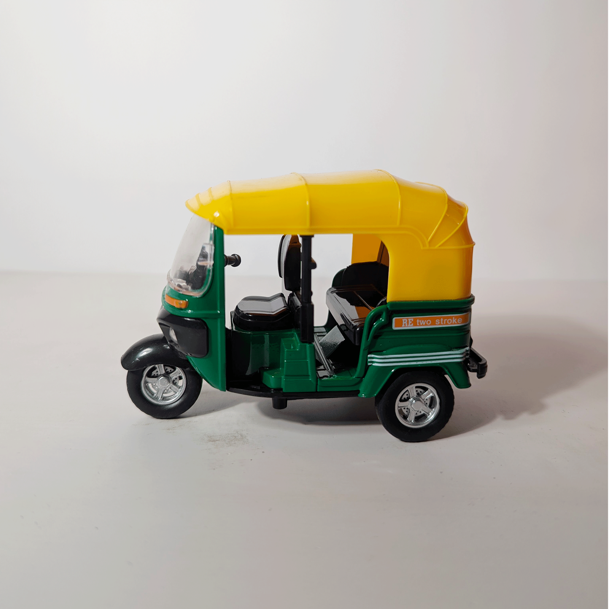 1:36 auto rickshaw Green