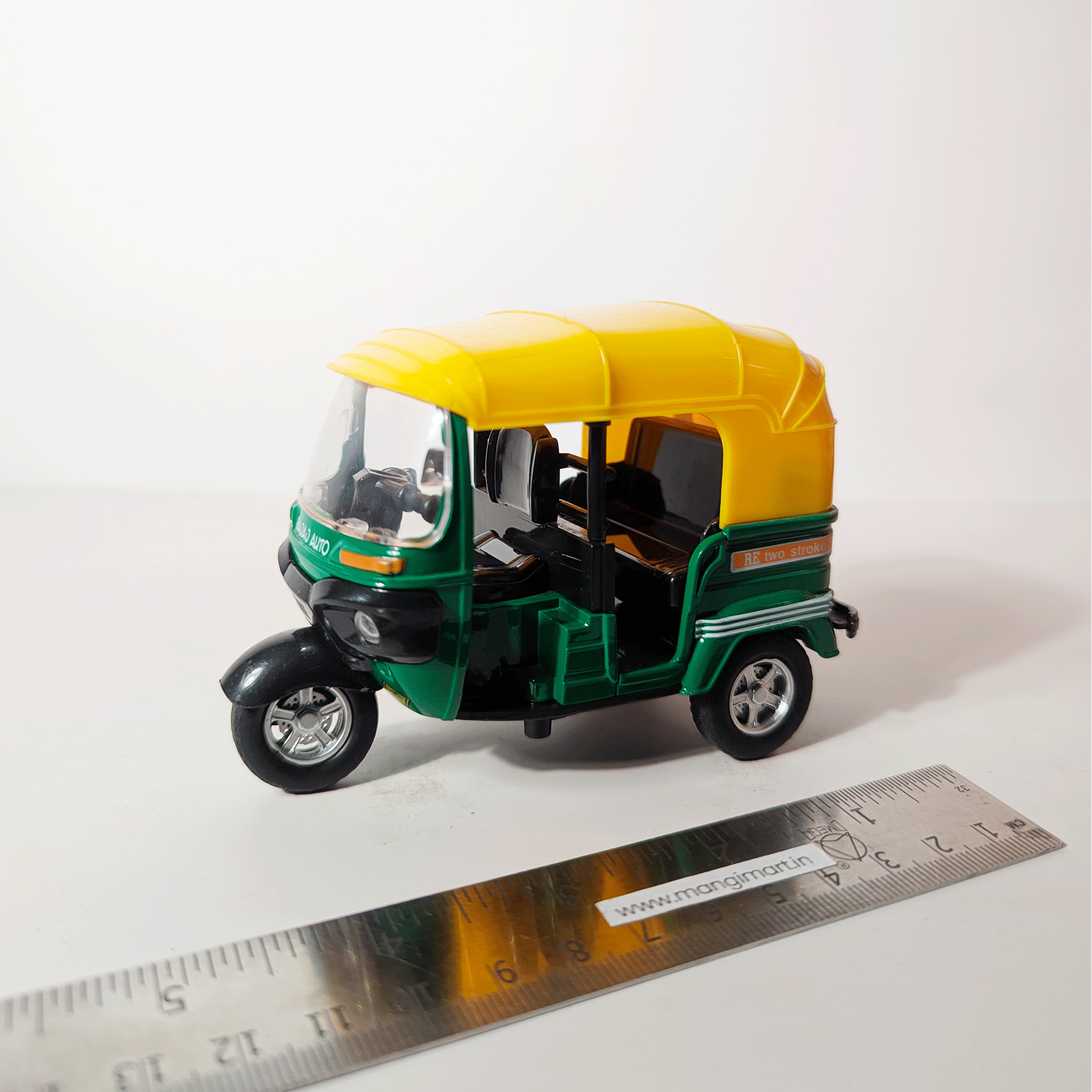 1:36 auto rickshaw Green