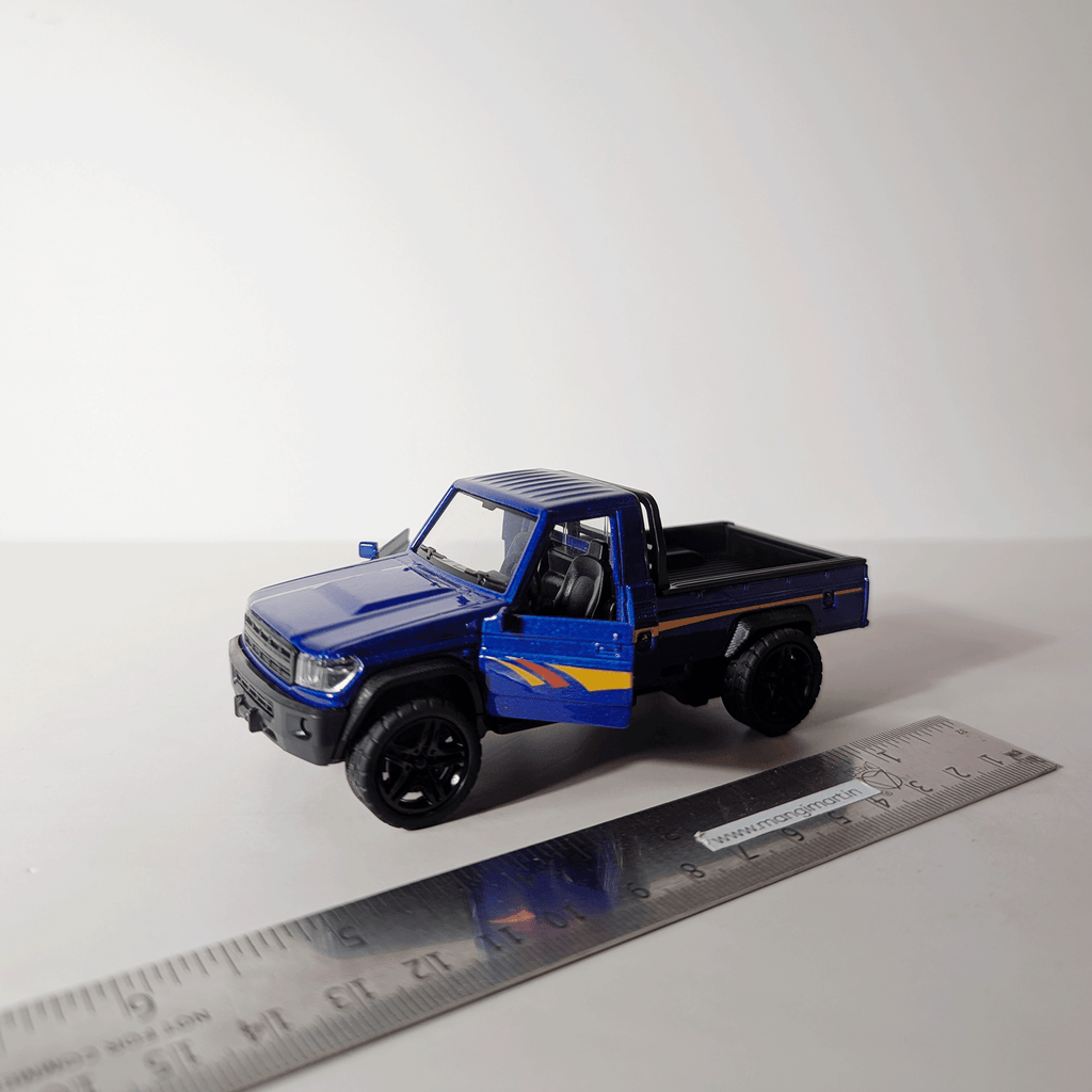 1:36 Hilux Old Model Blue