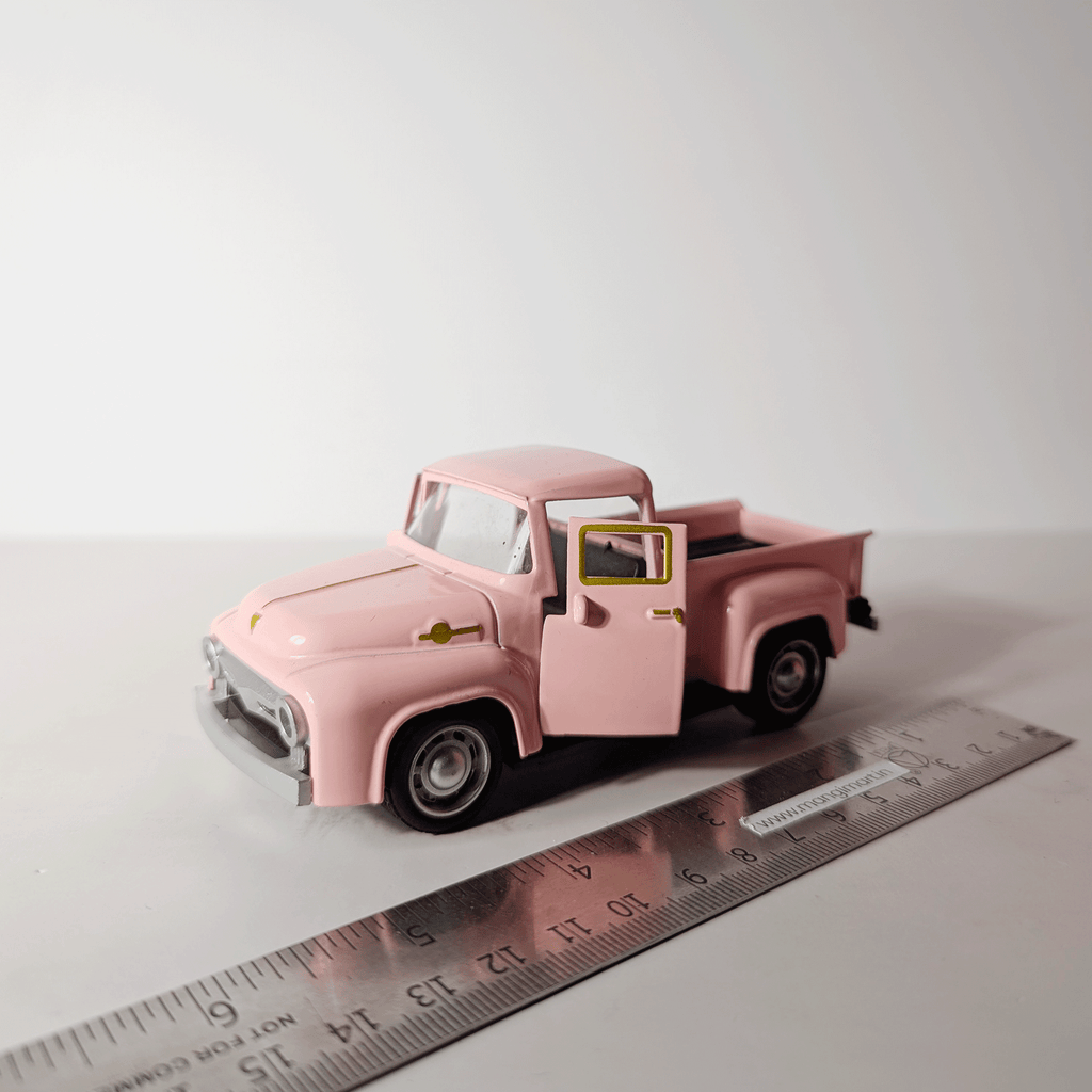 1:36 Classic Pickup Pink