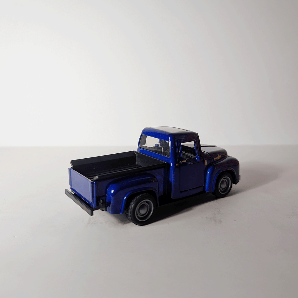 1:36 Classic Pickup Blue