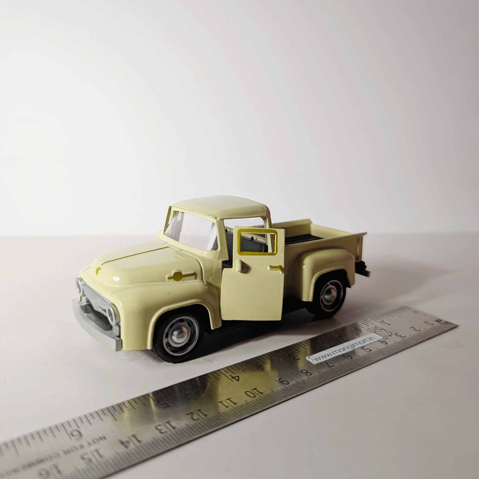 1:36 Classic Pickup Cream
