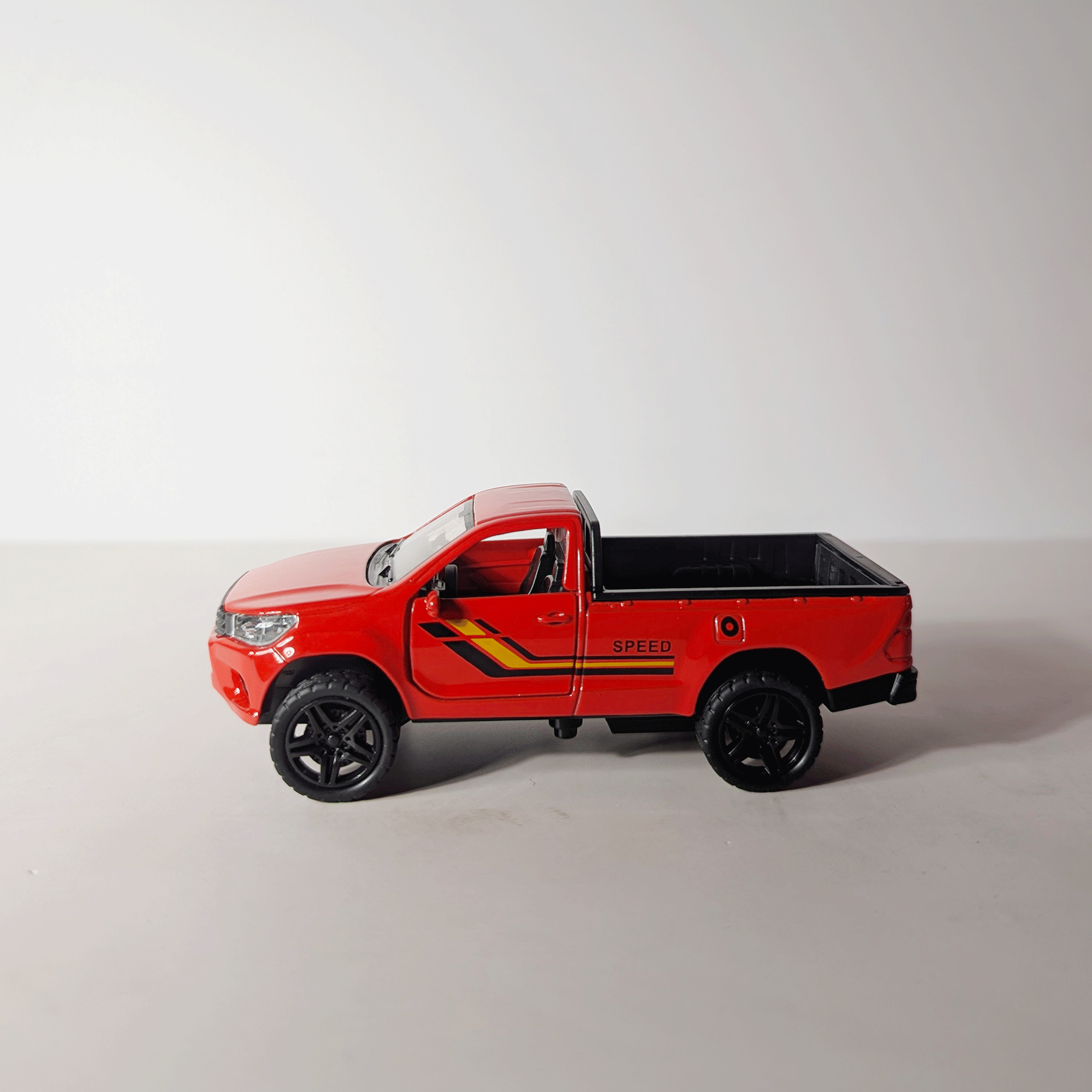 1:36 Hilux Old Model Red