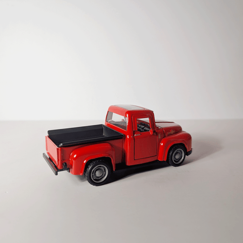 1:36 Classic Pickup Red