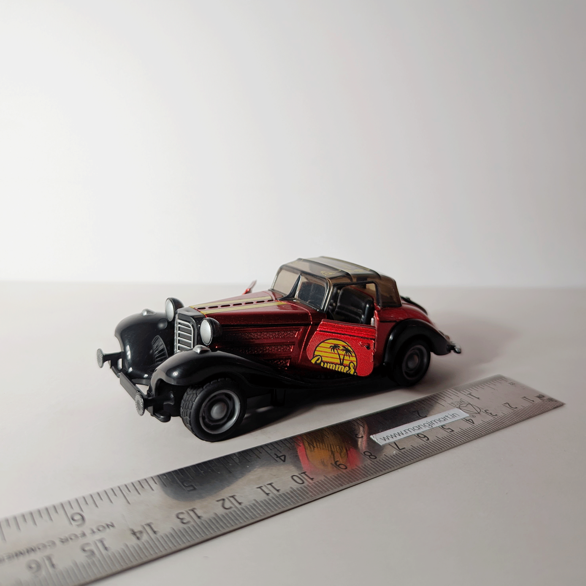 1:36 Vintage Roadster Red