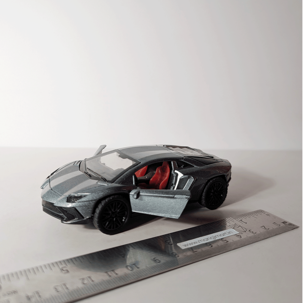 1:36 Lamborgini Grey
