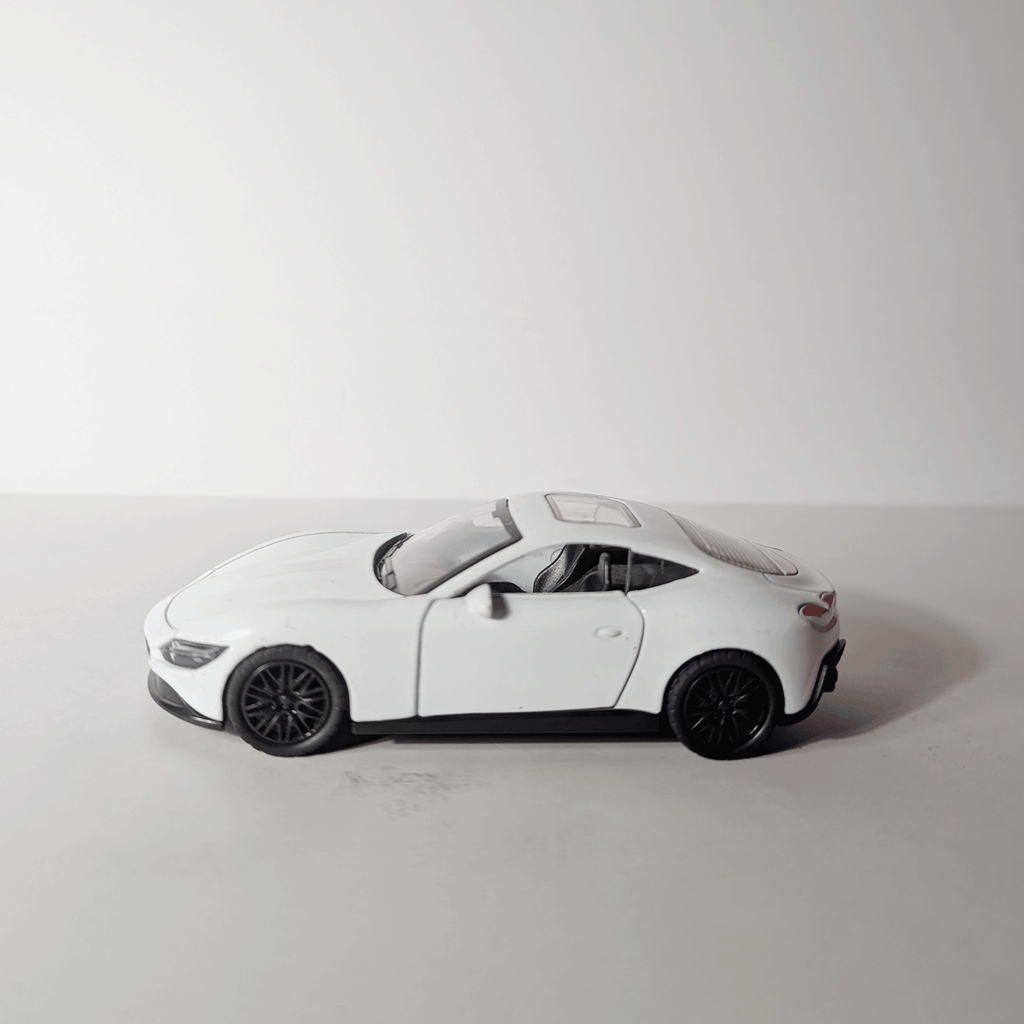 1:36 Roma White
