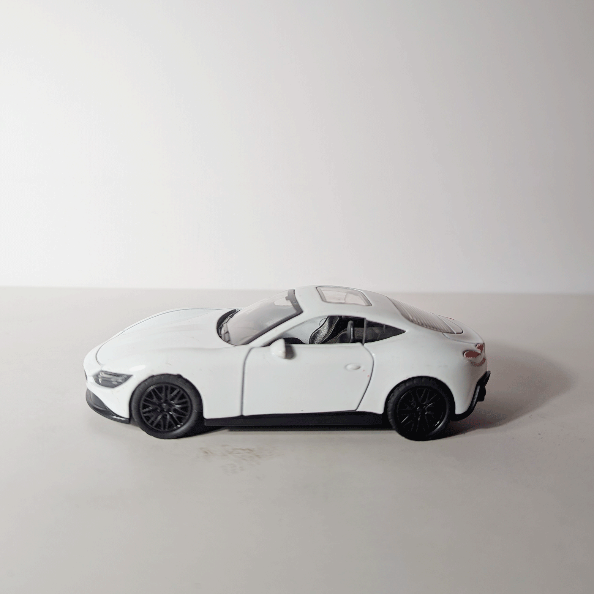 1:36 Roma White