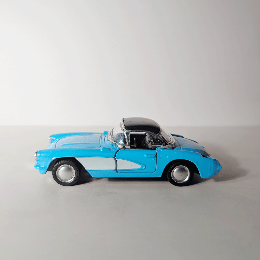 1:36 Corvet Blue
