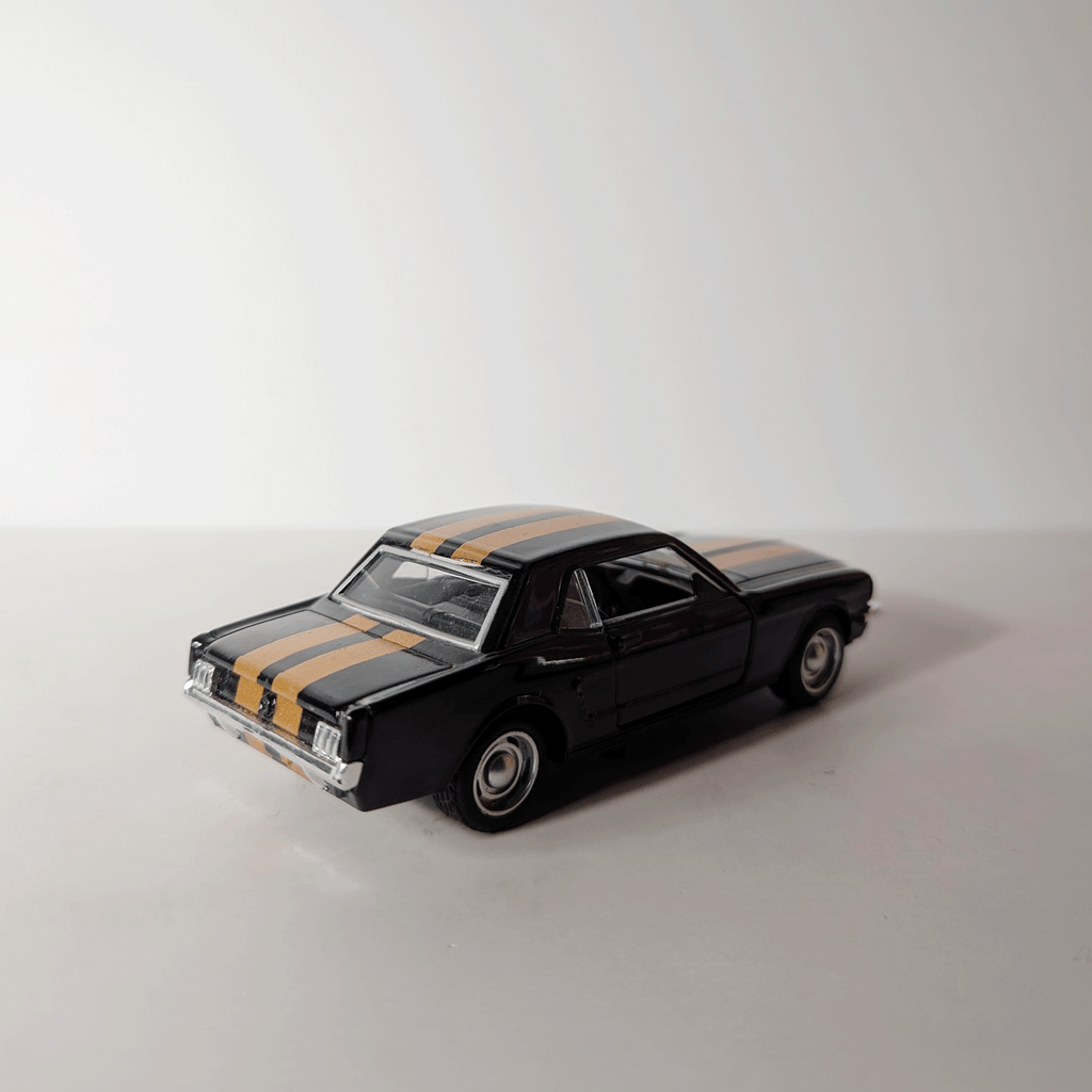 1:36 Retro Mustng Black