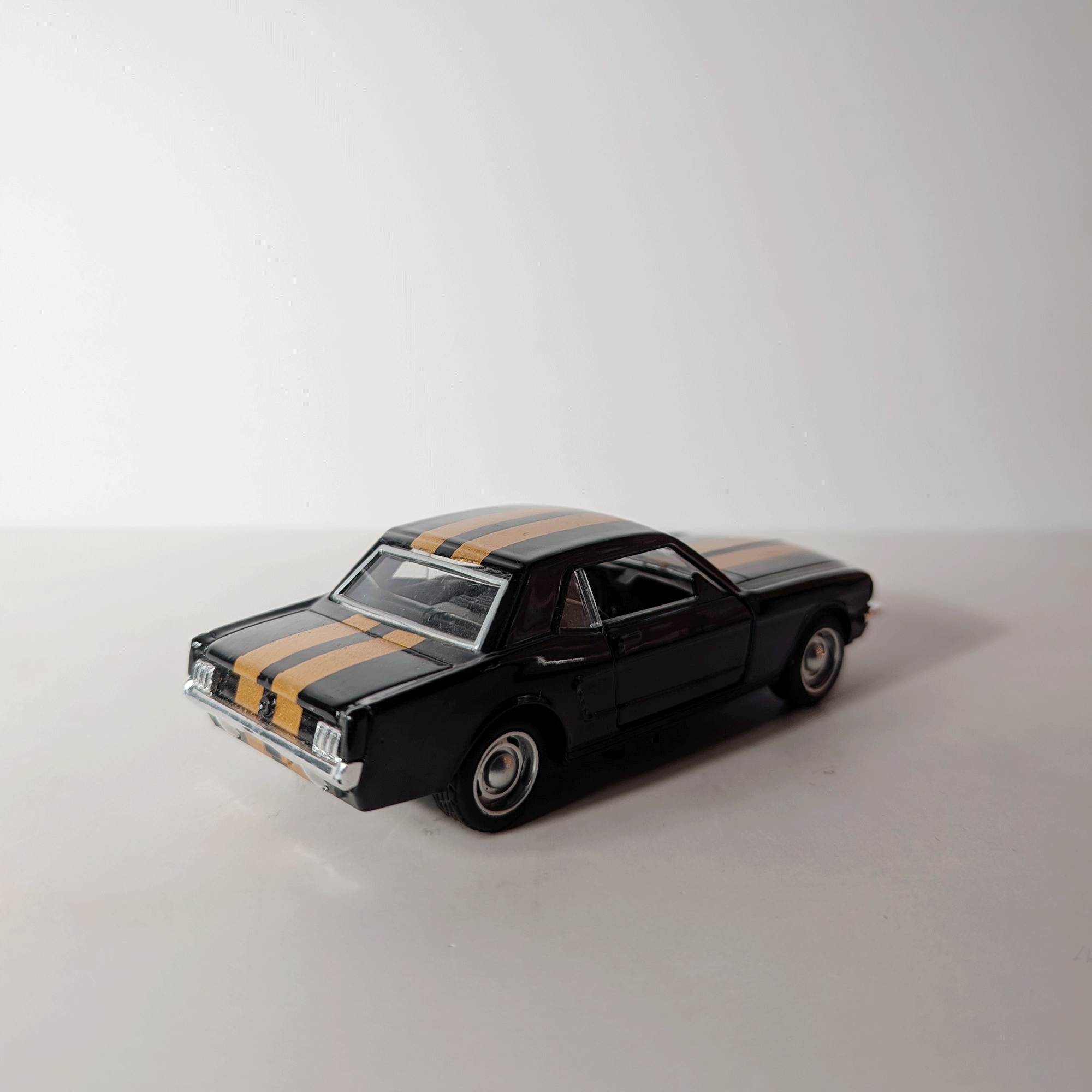 1:36 Retro Mustng Black