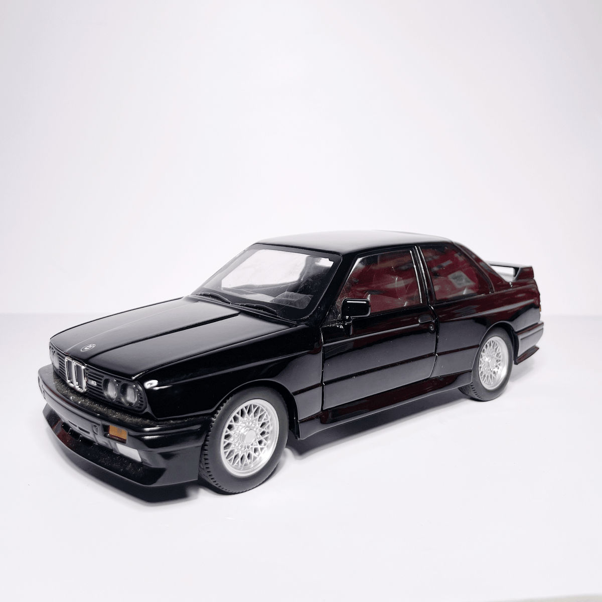 1:24 BMW M3 E30 Black