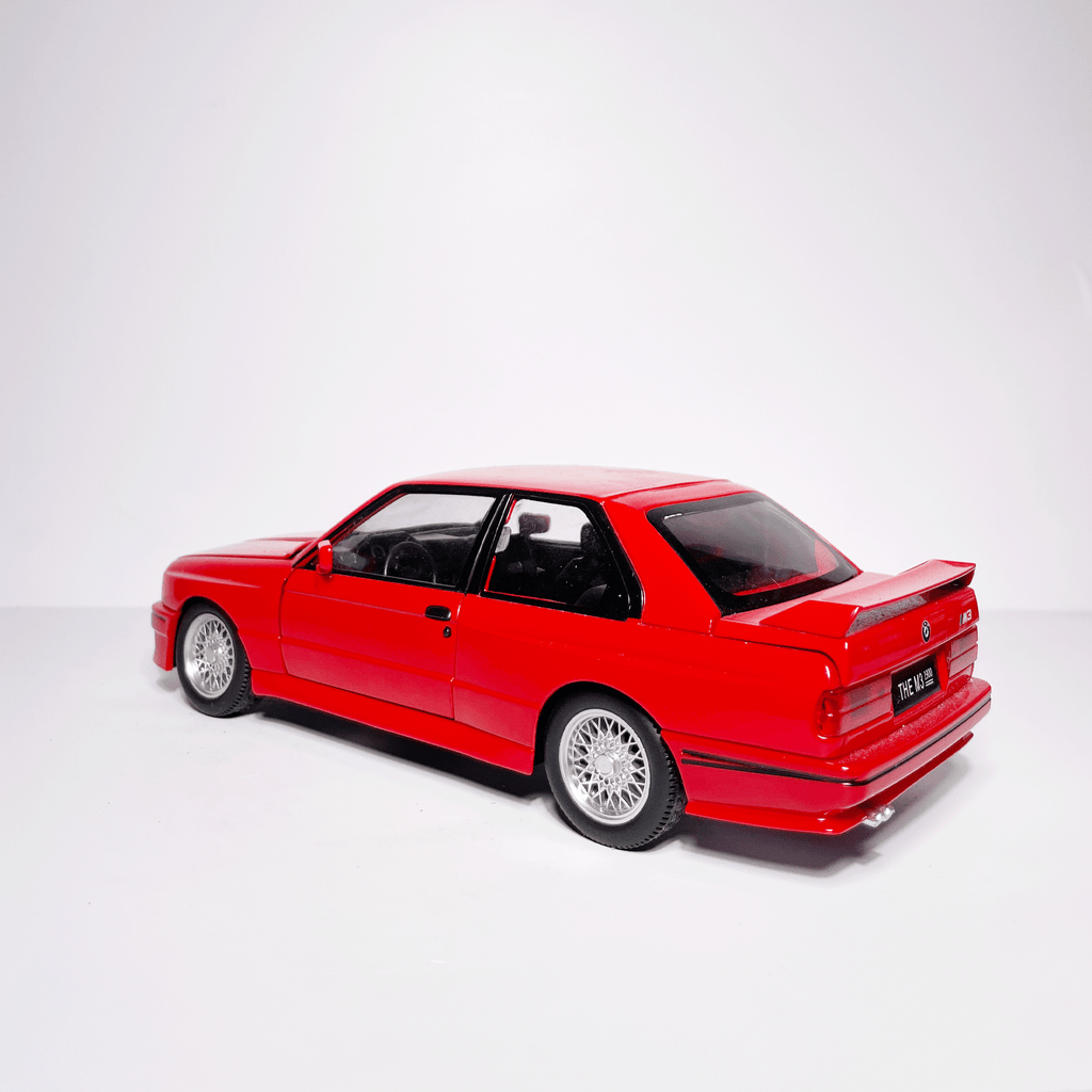 1:24 BMW M3 E30 Red