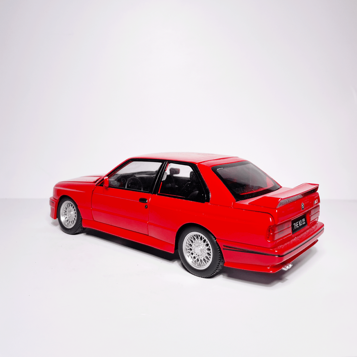 1:24 BMW M3 E30 Red