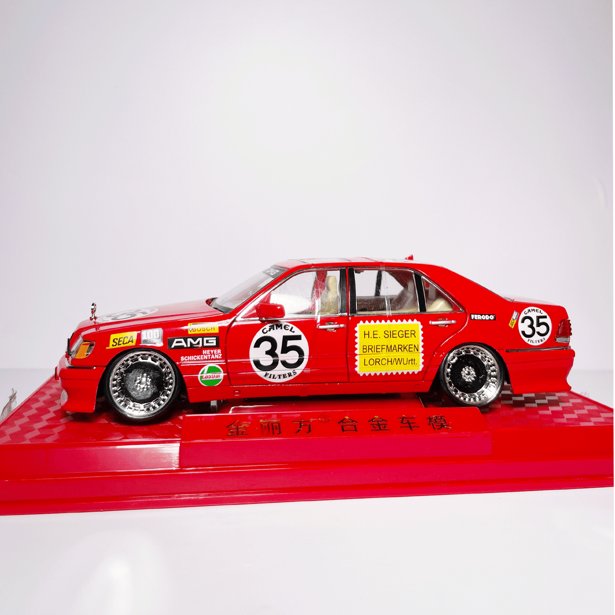 1:24 AMG Red Acrylic Box