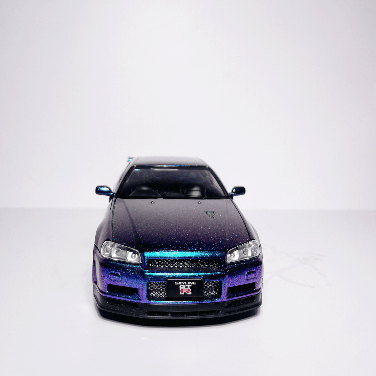 1:24 Nissan GTR R34 Skyline color-shift