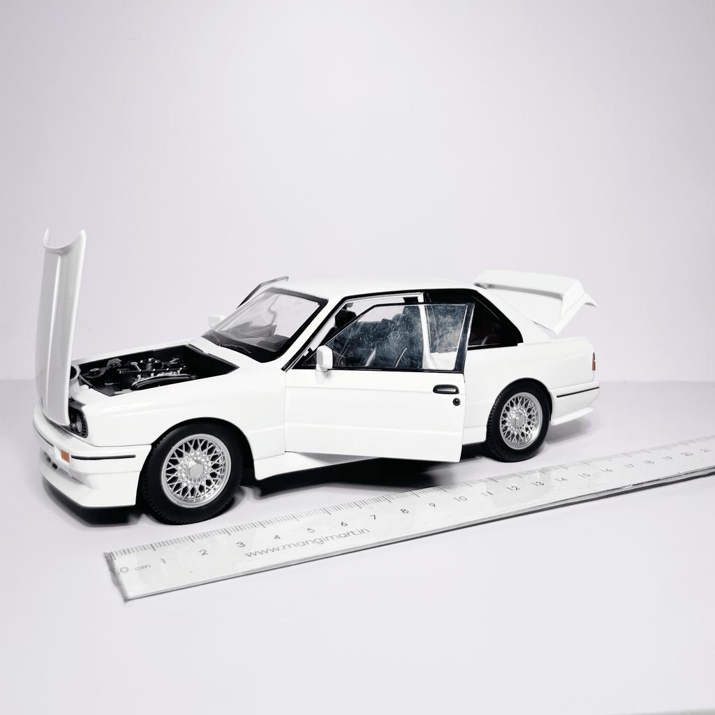 1:24 BMW M3 E30 White