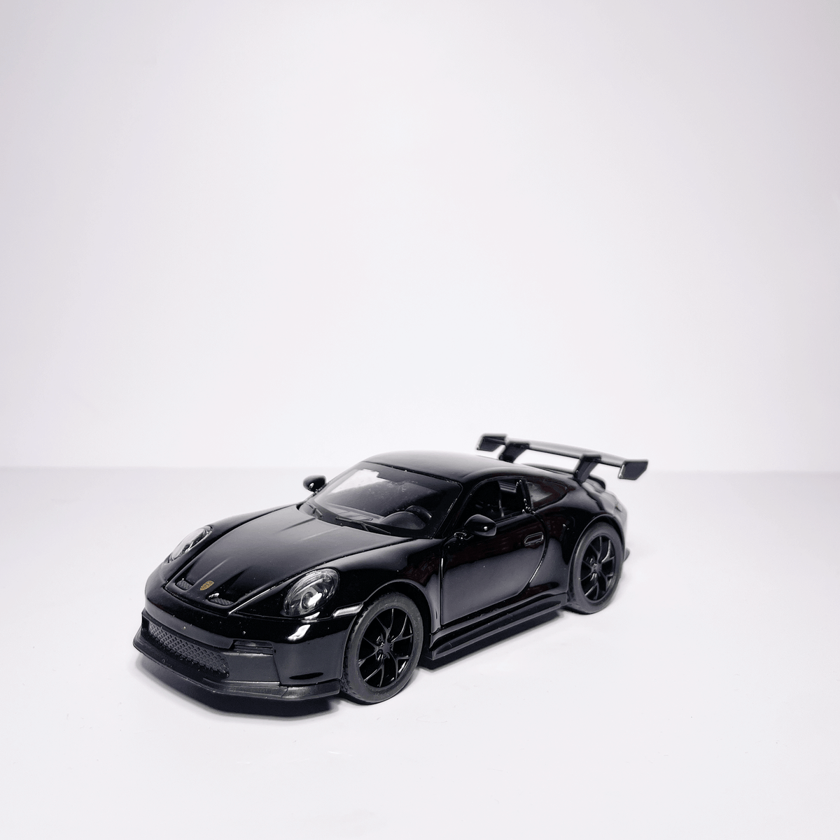 1:32 Porche Black