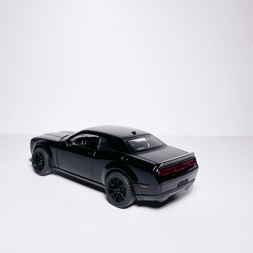 1:32 Dodge Black