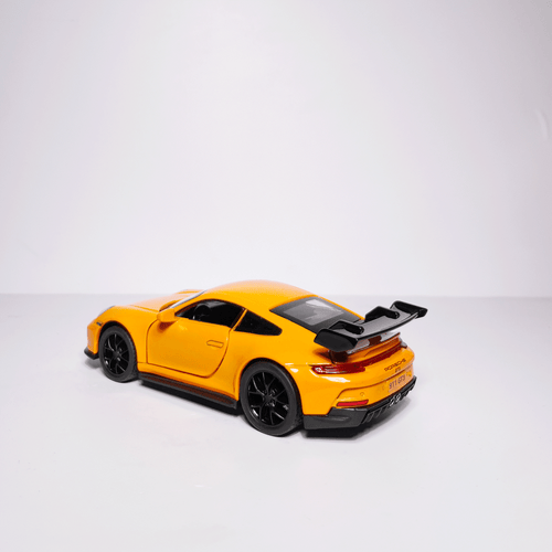1:32 Porche Orange