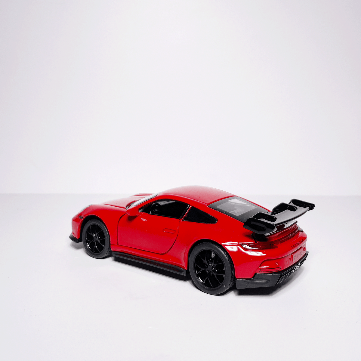 1:32 Porche Red
