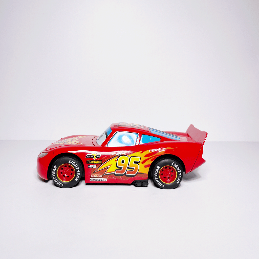 1:32 95 Car Red