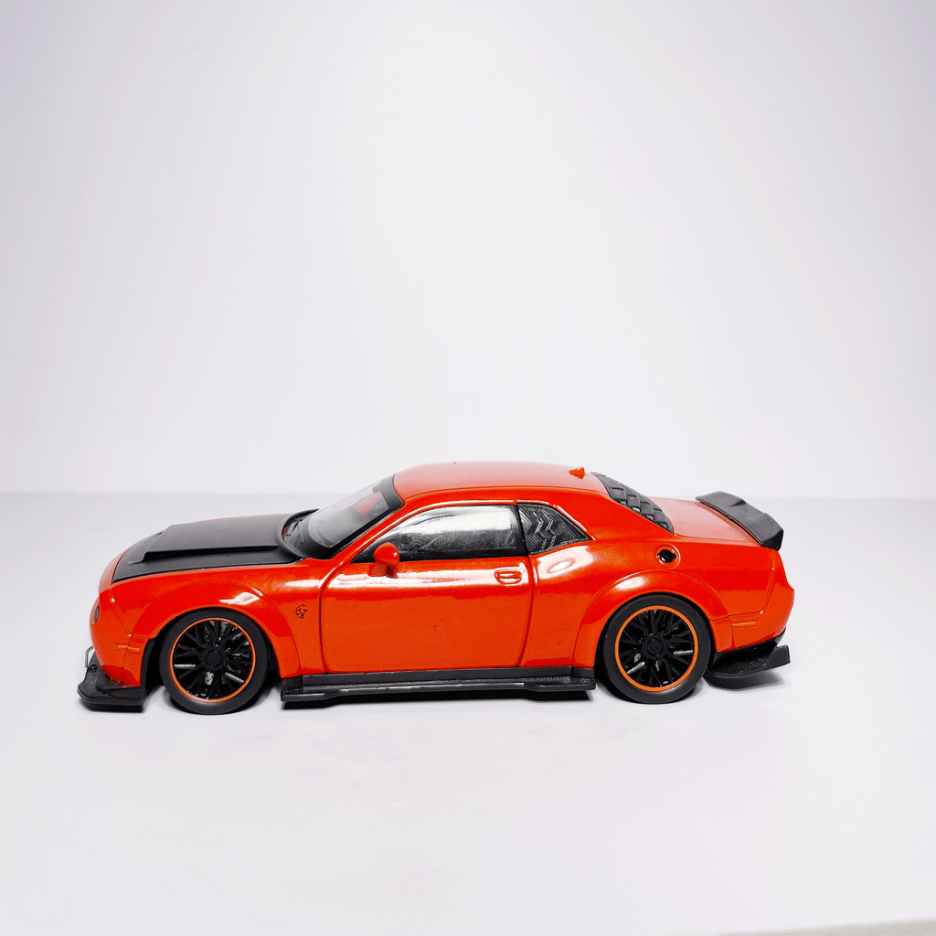 1:32 Dodge Orange