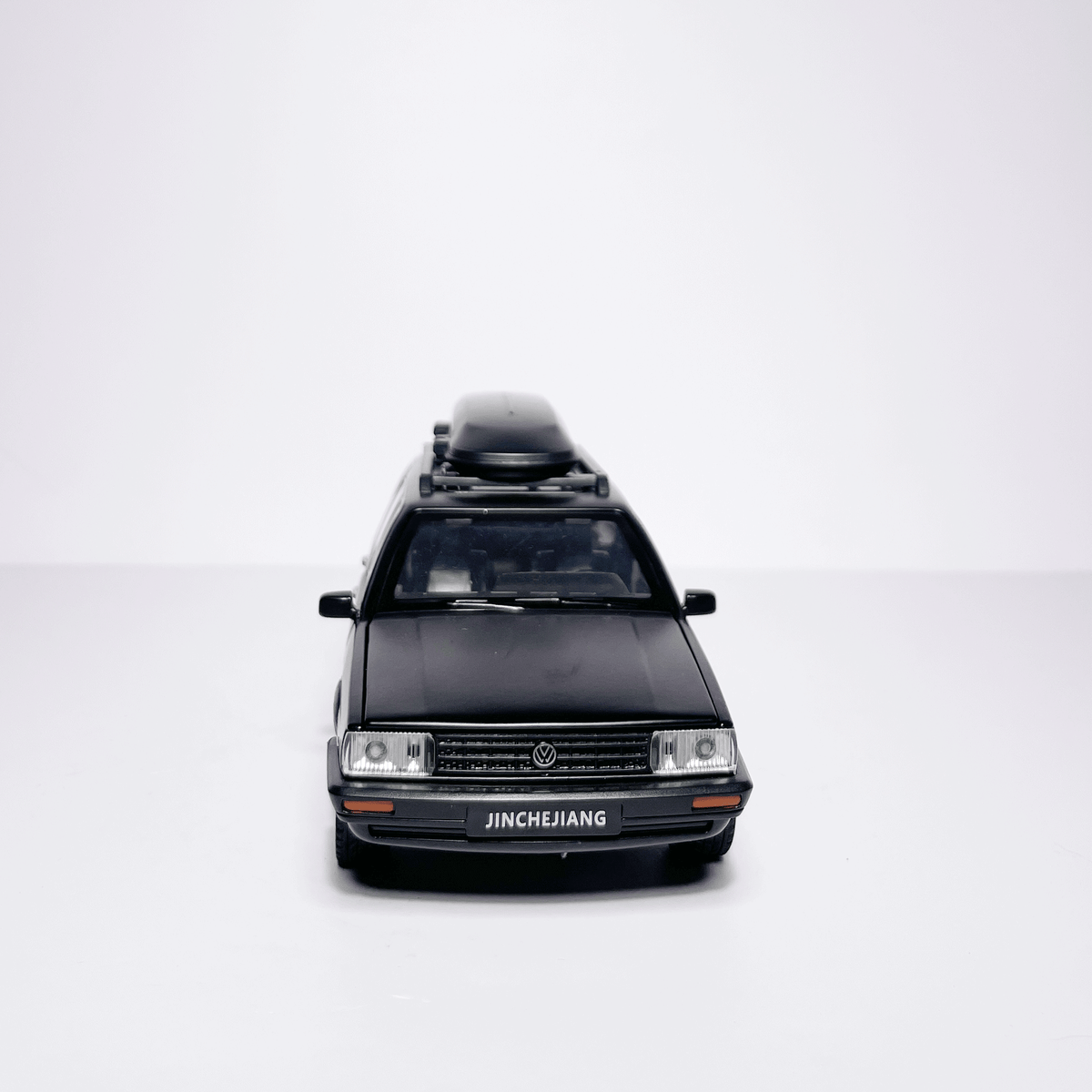1:32 VW Santana Black
