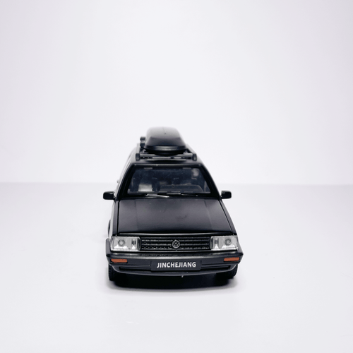 1:32 VW Santana Black