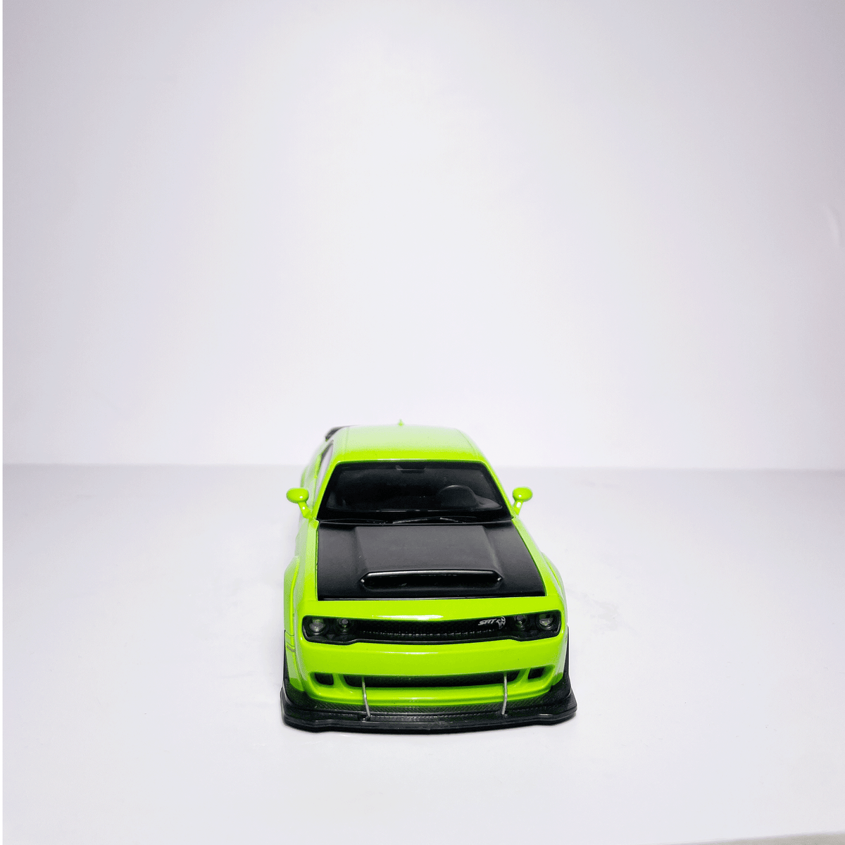 1:32 Dodge Green
