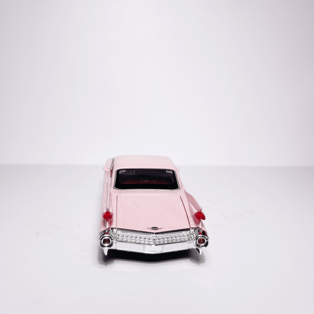 1:32 Vintage Cadilac Pink