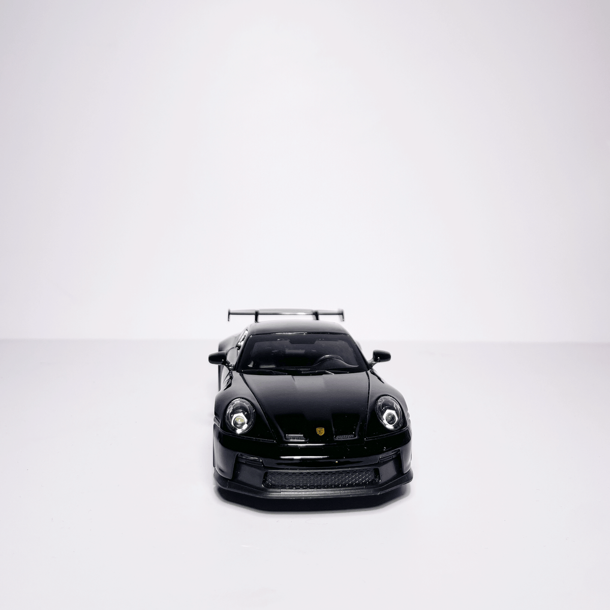 1:32 Porche Black