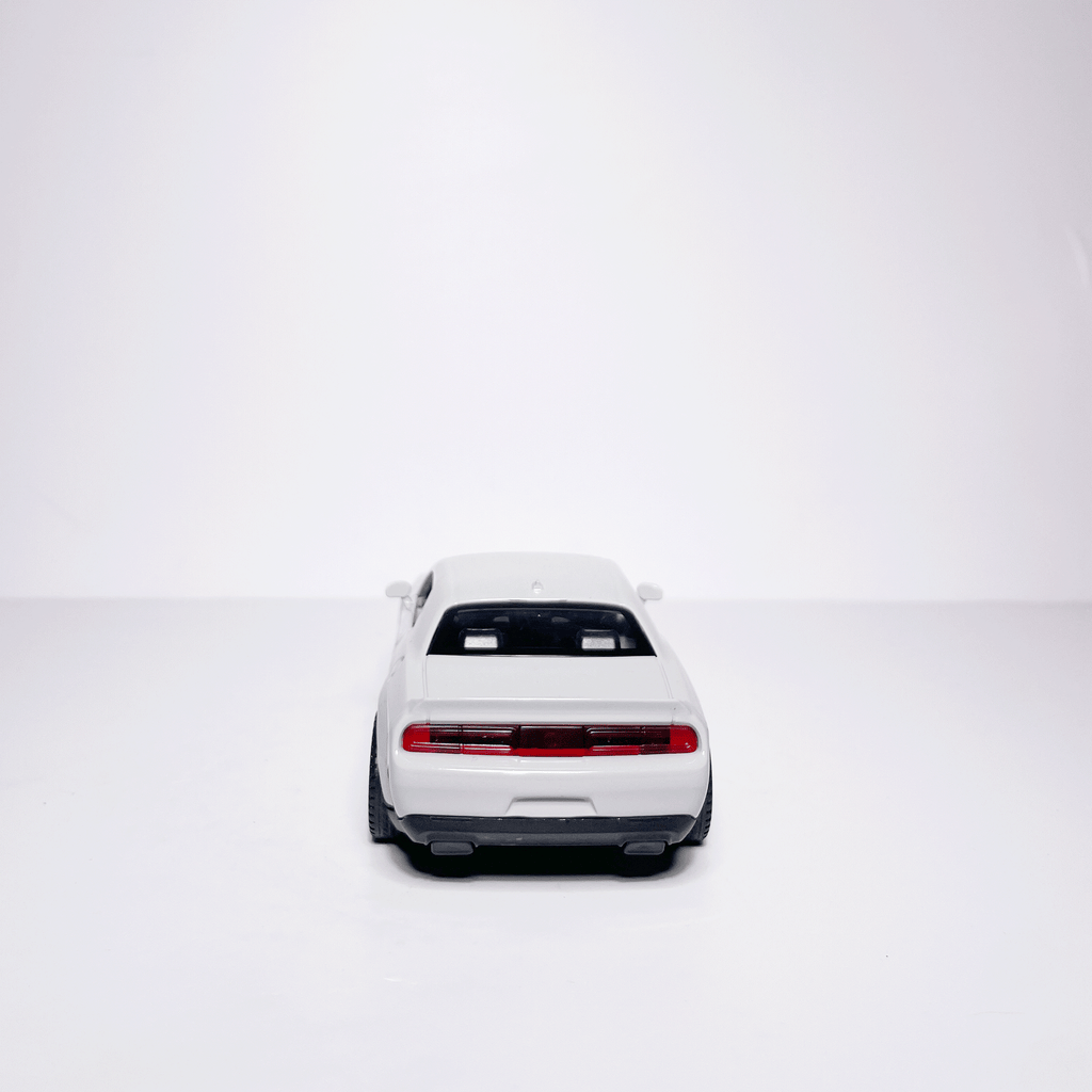 1:32 Dodge Grey