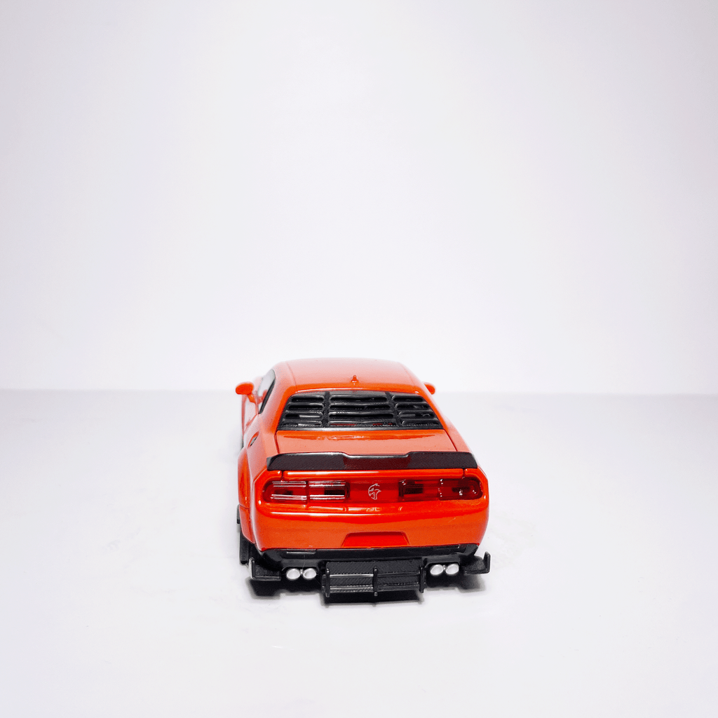 1:32 Dodge Orange