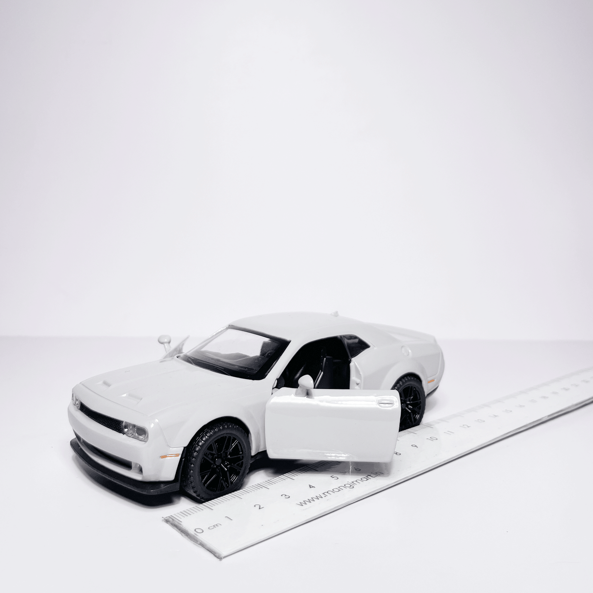 1:32 Dodge Grey