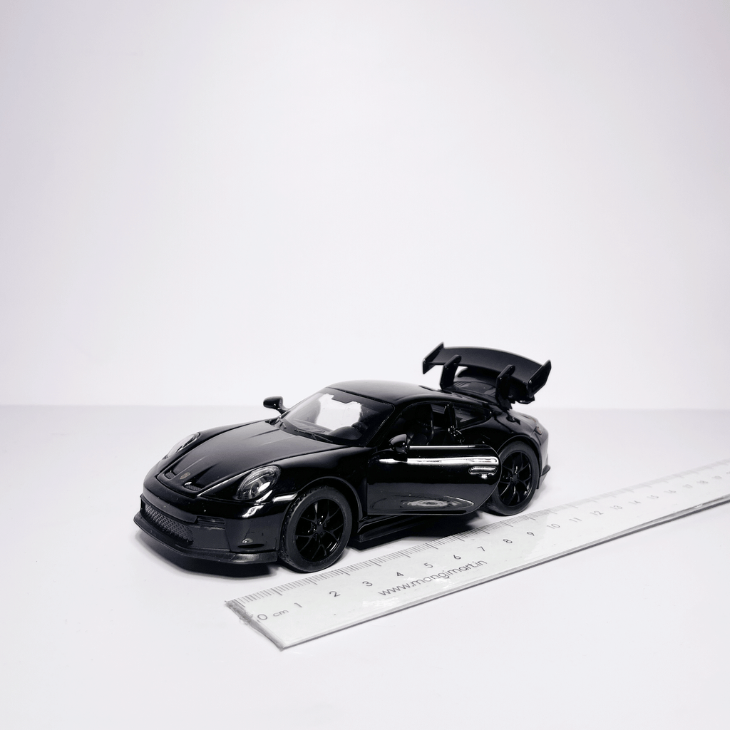 1:32 Porche Black