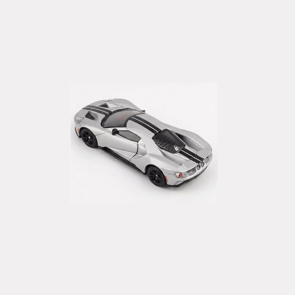 1:64 CCA Ford GT 2017 Silver