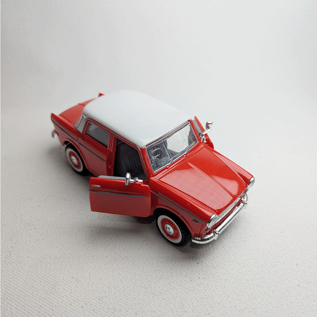1:36 Padmini Plastic Diecast Red