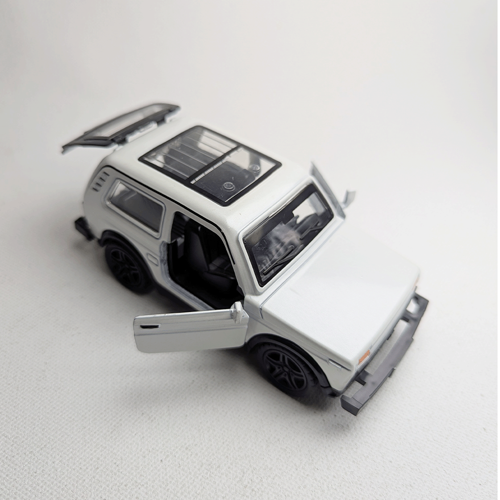 1:36 Lada Niva Metal Diecast White