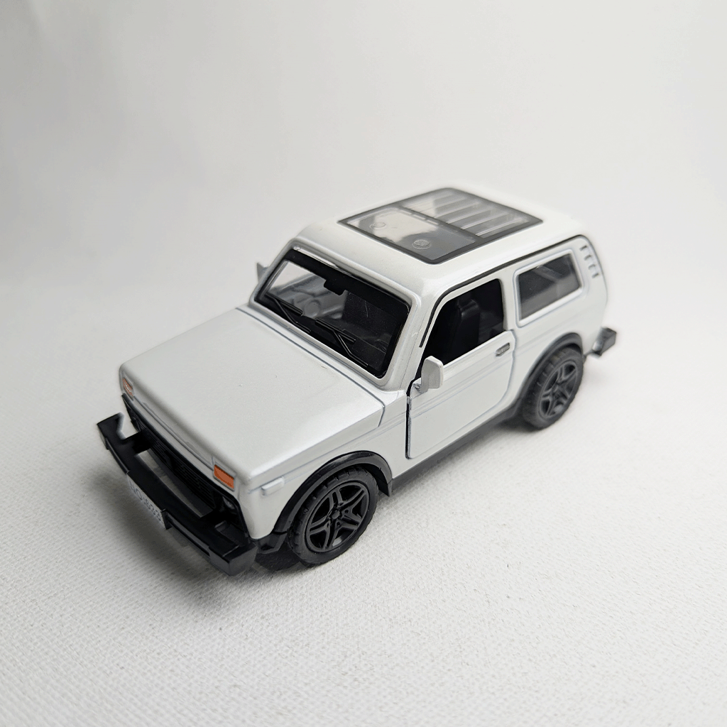 1:36 Lada Niva Metal Diecast White
