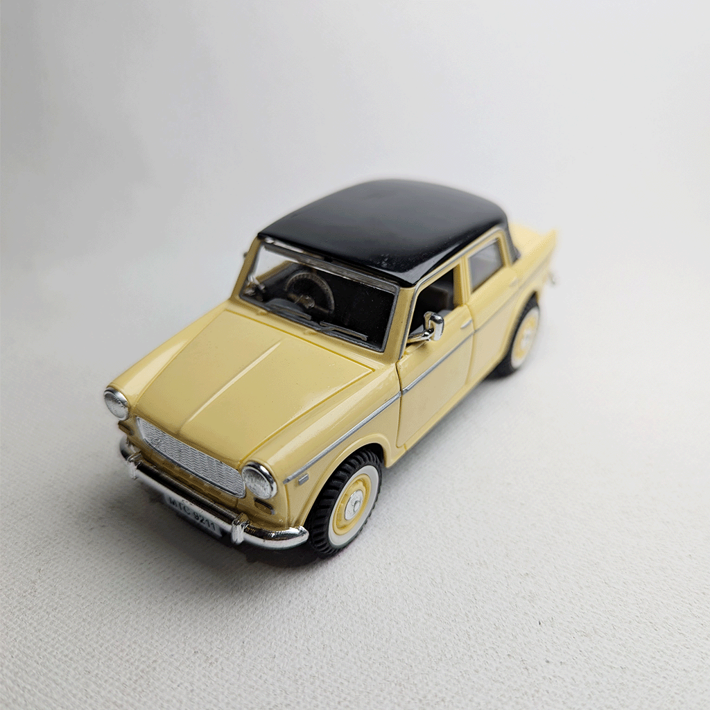 1:36 Padmini Plastic Diecast Beige